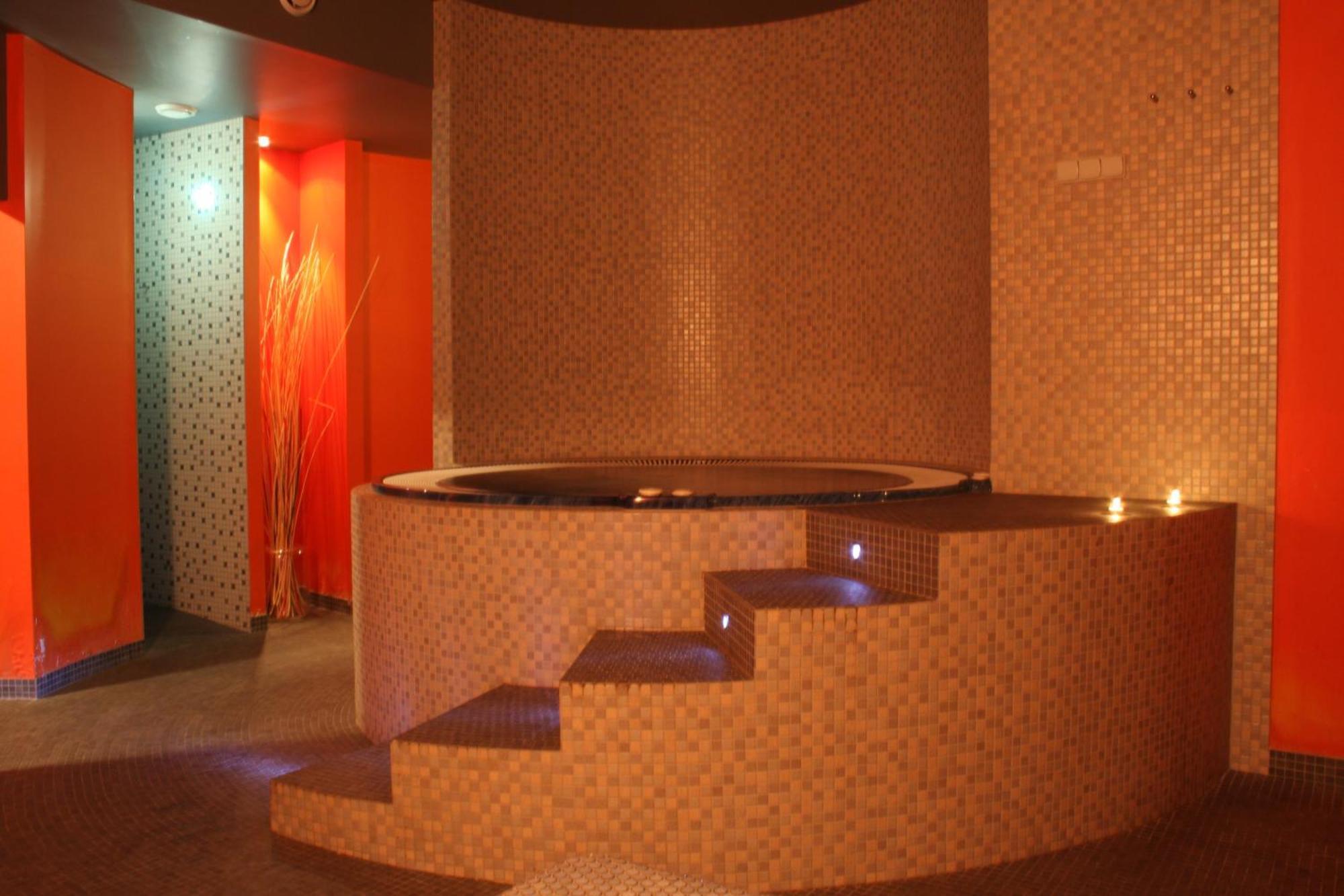 Hotel Terasa Фридек-Мистек Экстерьер фото